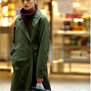 Arc'teryx Nila Gore-Tex® green trench coat M
